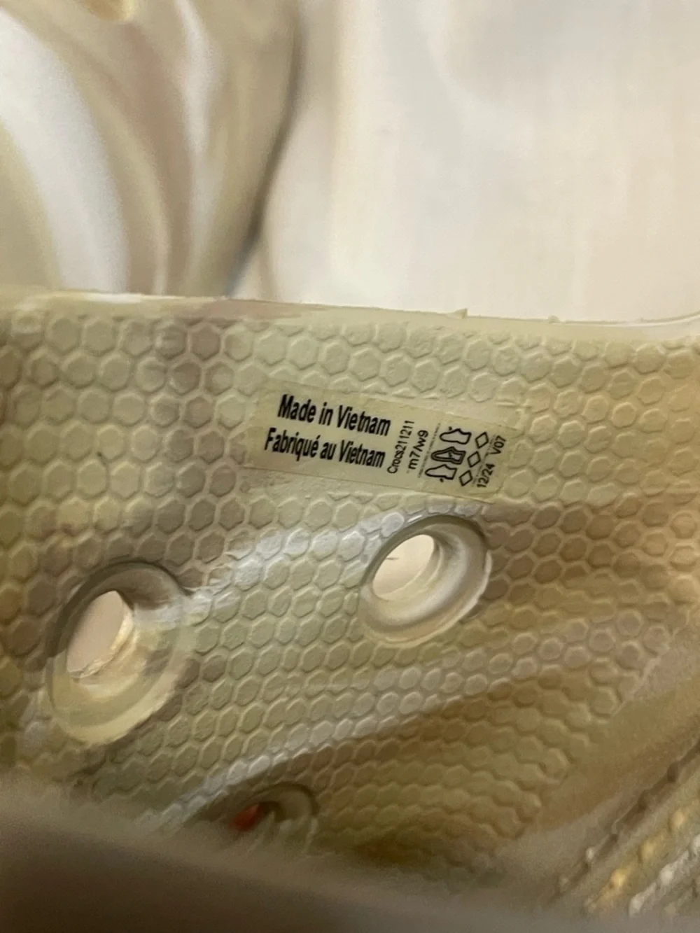 CROCS comfortable slip